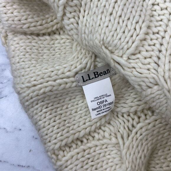 L.L. Bean Cream Chunky Cable Knit Infinity Scarf - Picture 2 of 4